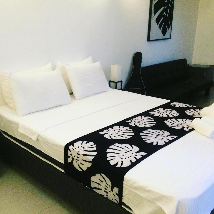 Bed and Breakfast Selyna Sky Terrace Канді Екстер'єр фото