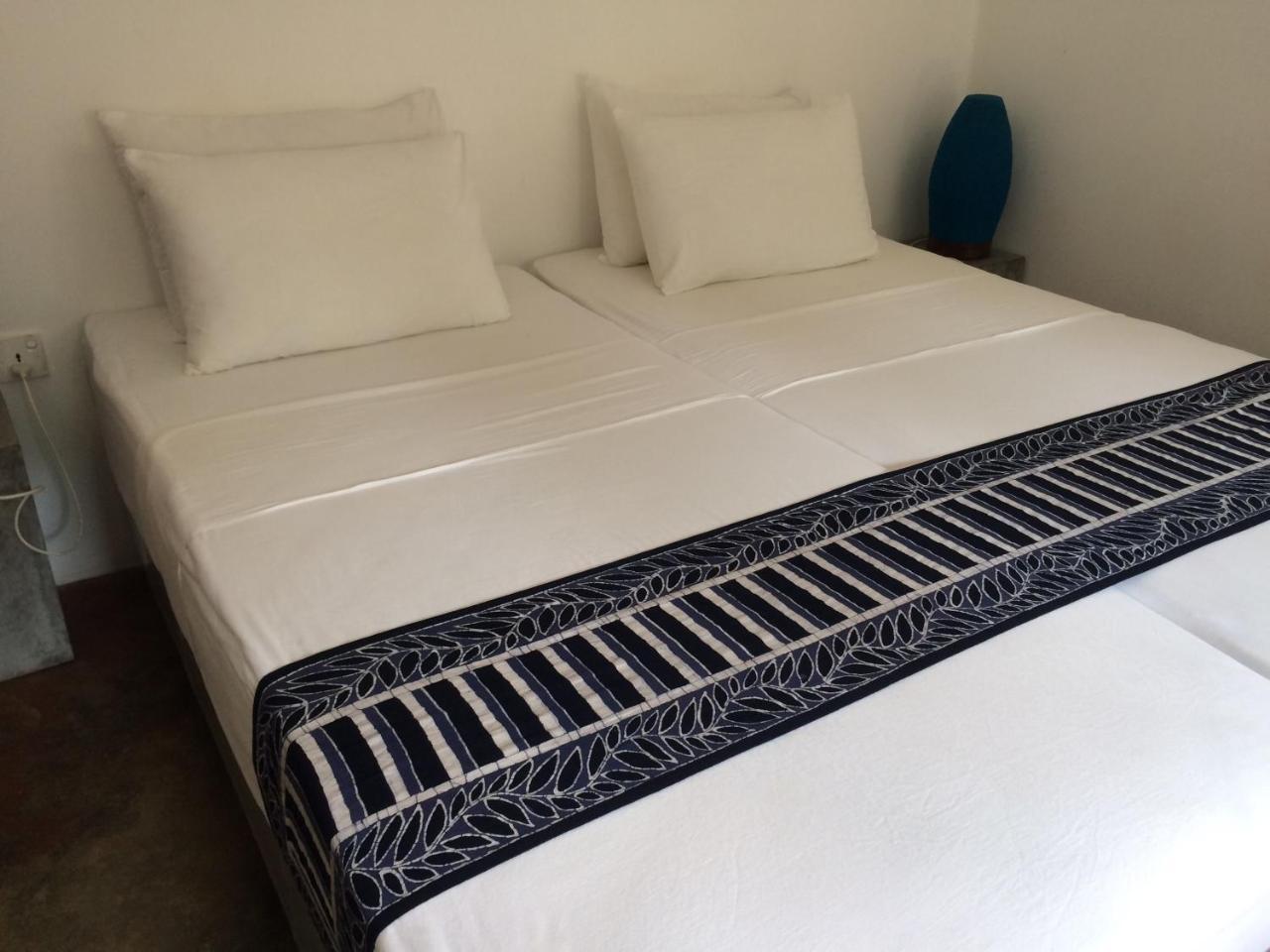 Bed and Breakfast Selyna Sky Terrace Канді Екстер'єр фото